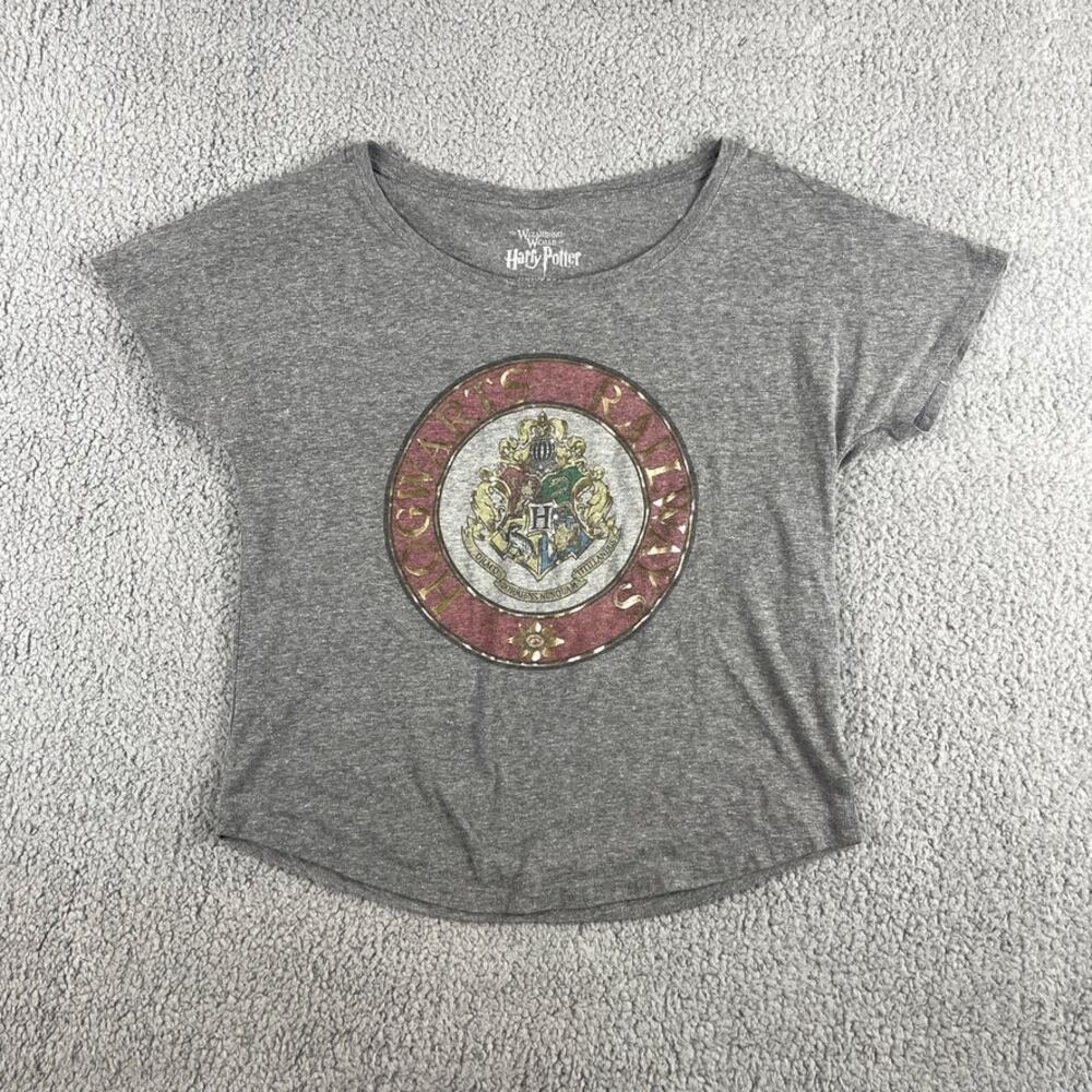 Wizarding World of Harry Potter Women's Small Gray Hogwarts Short Sleeve Shirt